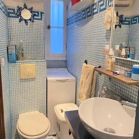 Cosy Blue Apartment