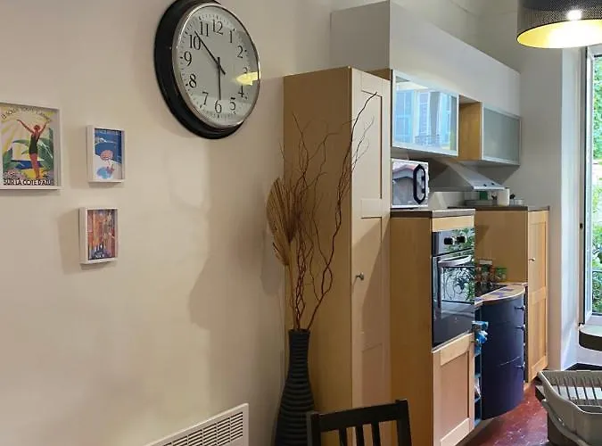 アパート Cosy Blue ニース